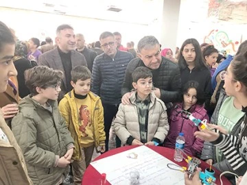 DENE-YAP AT&Ouml;LYESİ SERGİSİ B&Uuml;Y&Uuml;LEDİ