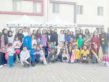 DEPREMDEN ETKİLENEN &Ccedil;OCUKLARA MORAL ETKİNLİKLERİ