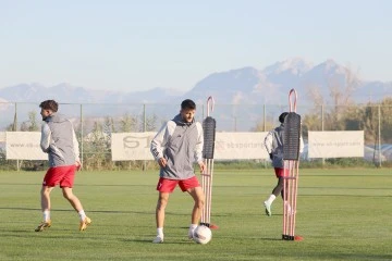 DEVRE ARASI KAMPI S&Uuml;R&Uuml;YOR