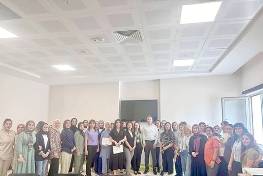 EBELİK EĞİTİMİ GER&Ccedil;EKLEŞTİRİLDİ