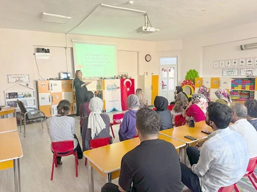 EBEVEYN OKULU DEVAM EDİYOR