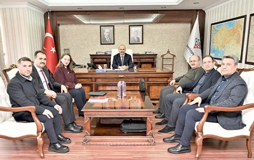 ECOSFER HEYETİNDEN VALİ CANALP’A SERA OTB ZİYARETİ