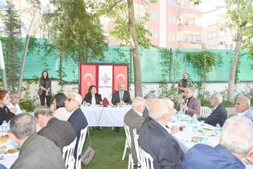 EMEKLİLER, VALİ KONAĞINDA AĞIRLADI