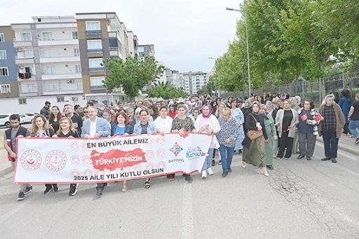 &ldquo;EN B&Uuml;Y&Uuml;K AİLEMİZ, T&Uuml;RKİYE&rsquo;MİZ&rdquo;