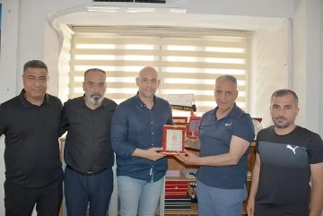 EREN&rsquo;E TEŞEKK&Uuml;R PLAKETİ