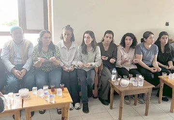 EŞ BAŞKAN S&Ouml;N&Uuml;K, ACILI AİLELERİ YALNIZ BIRAKMADI