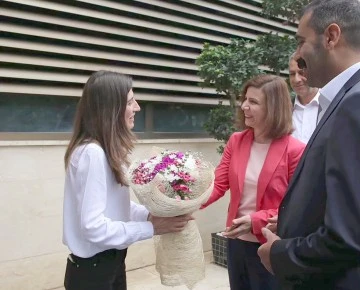 EŞ BAŞKANLARDAN BELEDİYE&rsquo;YE ZİYARET