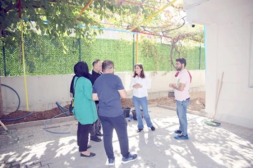 EŞ BAŞKANLARDAN &Ccedil;OK DİLLİ KREŞ&rsquo;E ZİYARET