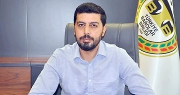 ESKİ BAŞKAN ADAYLIĞINI A&Ccedil;IKLADI