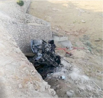 FECİ KAZA! 4 &Ouml;L&Uuml;