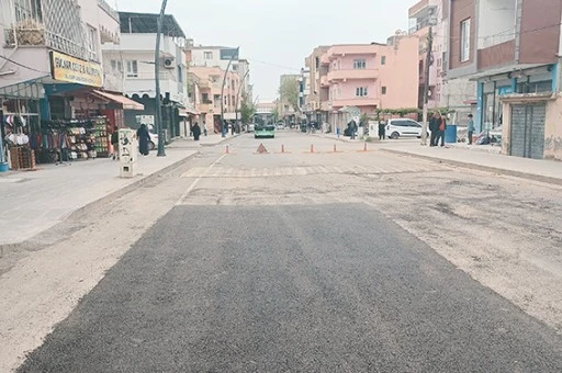 FEN İŞLERİ M&Uuml;D&Uuml;RL&Uuml;Ğ&Uuml; SAHADA TAM GAZ