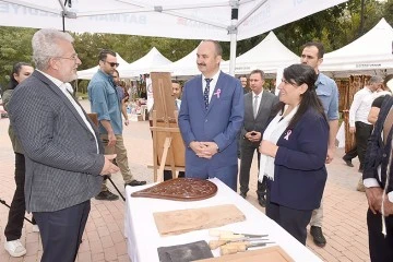 GELENEKSEL EL SANATLARI SERGİSİ A&Ccedil;ILDI