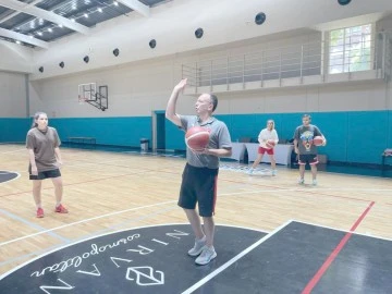 GEN&Ccedil;LER, BASKETBOLDA ŞUT ATMA TEKNİĞİ &Ouml;ĞRENECEK