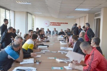 GEN&Ccedil;LİK, 25 İLDEN 310 TAEKWONDOCUYU AĞIRLIYOR