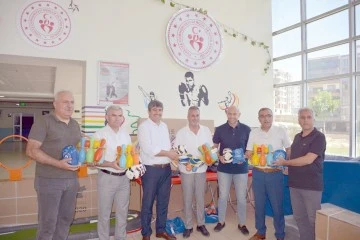 GEN&Ccedil;LİK&rsquo;TEN &Ouml;ZEL &Ccedil;OCUKLARA MALZEME DESTEĞİ