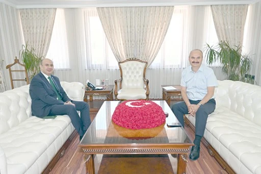 GENEL M&Uuml;D&Uuml;R KEP&Ccedil;ELİ&rsquo;DEN VALİ CANALP&rsquo;A ZİYARET