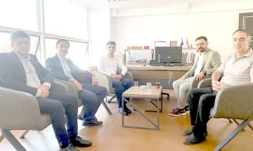 G&Ouml;N&Uuml;LL&Uuml;LER, PROF. DR. AYHAN&rsquo;I ZİYARET ETTİ