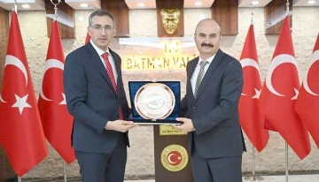 G&Ouml;REVE BAŞLAYAN M&Uuml;D&Uuml;R&rsquo;DEN VALİ CANALP&rsquo;A ZİYARET