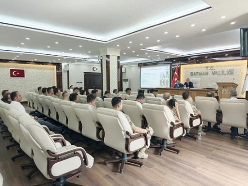 G&Uuml;VENLİK KORUCULARINA EĞİTİM