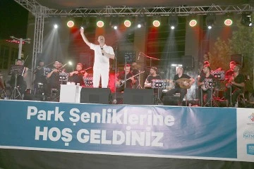 H&Uuml;SEYİN TATLI, YAŞAM PARK&rsquo;TA SAHNE ALDI