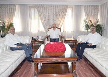 İL BAŞKANI ŞANSİ&rsquo;DEN VALİ CANALP&rsquo;A ZİYARET