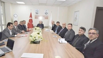 İL&Ccedil;E M&Uuml;D&Uuml;RLERİYLE DEĞERLENDİRME TOPLANTISI