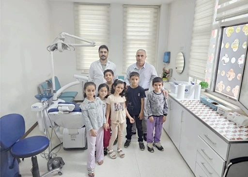 İLKOKUL &Ouml;ĞRENCİLERİNE &Ouml;RNEK HİZMET