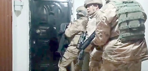 JANDARMA&rsquo;DAN TER&Ouml;R OPERASYONU: 3 G&Ouml;ZALTI