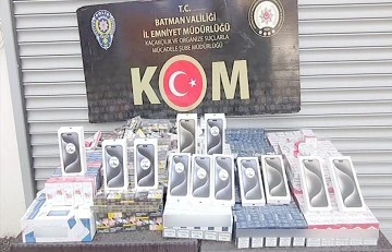 KAÇAK SİGARA VE TELEFON ELE GEÇİRİLDİ