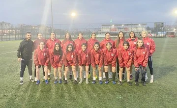 KADIN FUTBOL TAKIMLARINDA ANLAMLI DAYANIŞMA&nbsp;