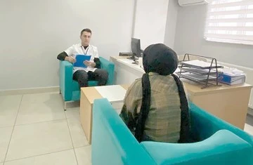 KADINLAR BİLİN&Ccedil;LENDİK&Ccedil;E POZİTİF ENERJİ İLE AYRILIYORLAR