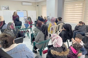 KADINLAR KENDİ AYAKLARI ÜZERİNDE DURABİLECEK