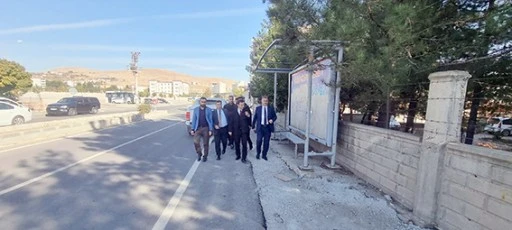 KALDIRIM VE AYDINLATMA &Ccedil;ALIŞMALARI YERİNDE İNCELENDİ