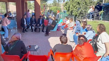 KİMSESİZ &Ccedil;OCUK VE YAŞLILARA ANLAMLI ZİYARET