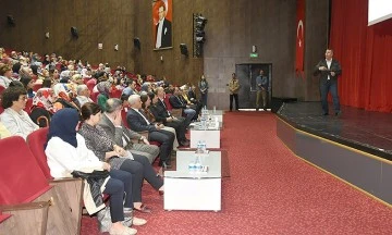 KİŞİSEL GELİŞİM VE GİRİŞİMCİLİK SEMİNERİNE YOĞUN İLGİ