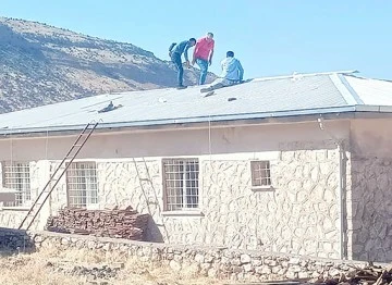 K&Ouml;Y OKULUNUN BİNASI ONARILDI