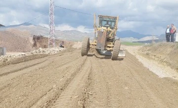 K&Ouml;Y YOLLARINDA &Ccedil;ALIŞMALAR TAMAMLANDI