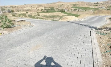 K&Ouml;YLERE 60 BİN METREKARE PARKE TAŞI D&Ouml;ŞENDİ