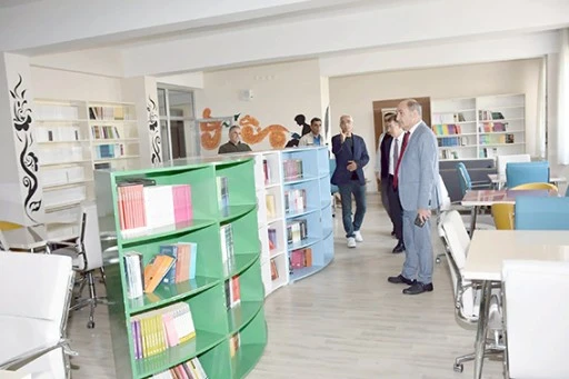 KURTARAN&rsquo;DAN MEHMET ŞİMŞEK ANADOLU LİSESİNE ZİYARET