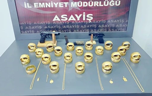 KUYUMCU SOYGUNUNDA 5 TUTUKLAMA