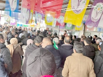 LEYLA ZANA, BATMAN’DA HALKLA BULUŞTU