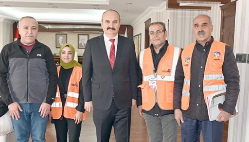 L&Ouml;SEV G&Ouml;N&Uuml;LLERİNDEN VALİ CANALP&rsquo;A ZİYARET