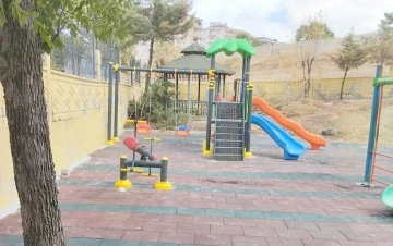 MAHALLE BULUŞMALARINDA &Ccedil;OCUKLAR İSTEDİ, BELEDİYE YAPTI