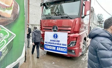MALİ M&Uuml;ŞAVİRLERDEN 2 TIR YARDIM MALZEMESİ