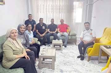 MAZLUM DEMİR&rsquo;İN AİLESİNE MORAL ZİYARETİ