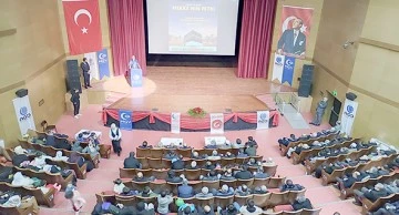 MEKKE&rsquo;NİN FETHİNİ ANMA GECESİ COŞKUYLA ANILDI