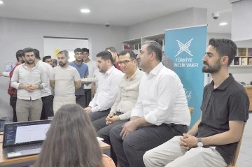 MİLLETVEKİLİ RAMANLI, T&Uuml;GVA&rsquo;DA GEN&Ccedil;LERLE BİR ARAYA GELDİ