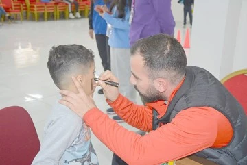 MİSAFİR &Ccedil;OCUKLAR GEN&Ccedil;LERE EMANET