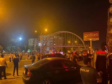 MOTOSİKLET ARA&Ccedil; İLE &Ccedil;ARPIŞTI: 1 &Ouml;L&Uuml;