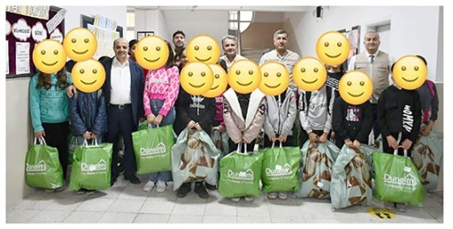 M&Uuml;SİAD&rsquo;DAN 900 &Ouml;ĞRENCİYE MONT VE BOT YARDIMI